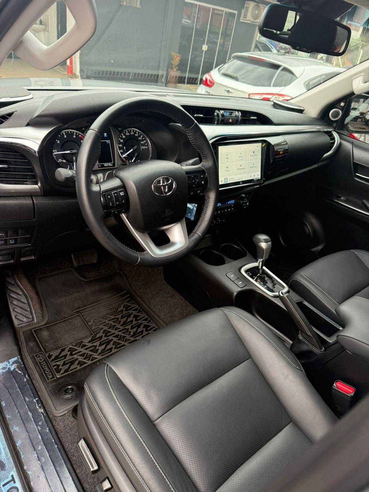 TOYOTA Hilux Caminhonete - Foto