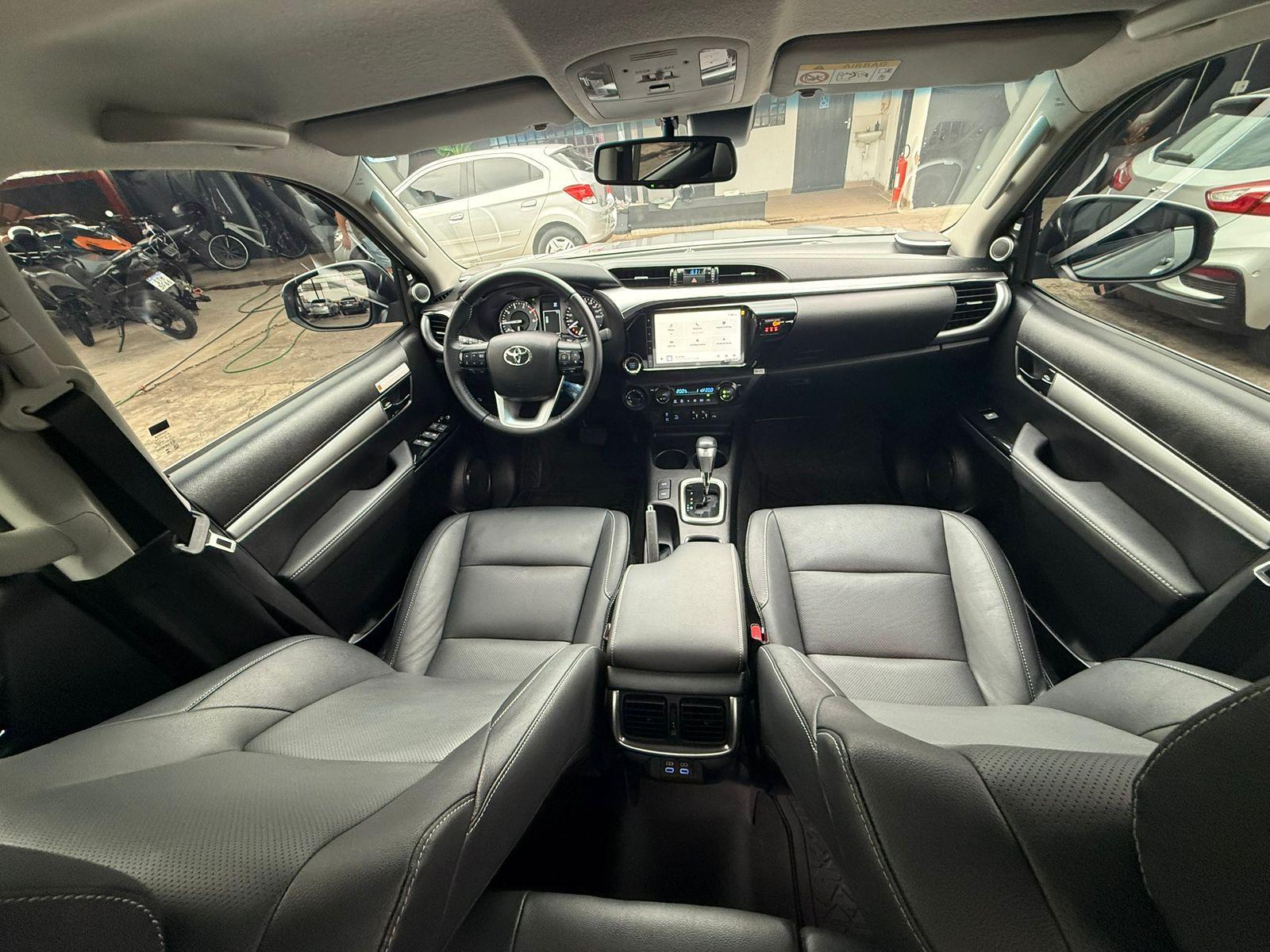 TOYOTA Hilux Caminhonete - Foto