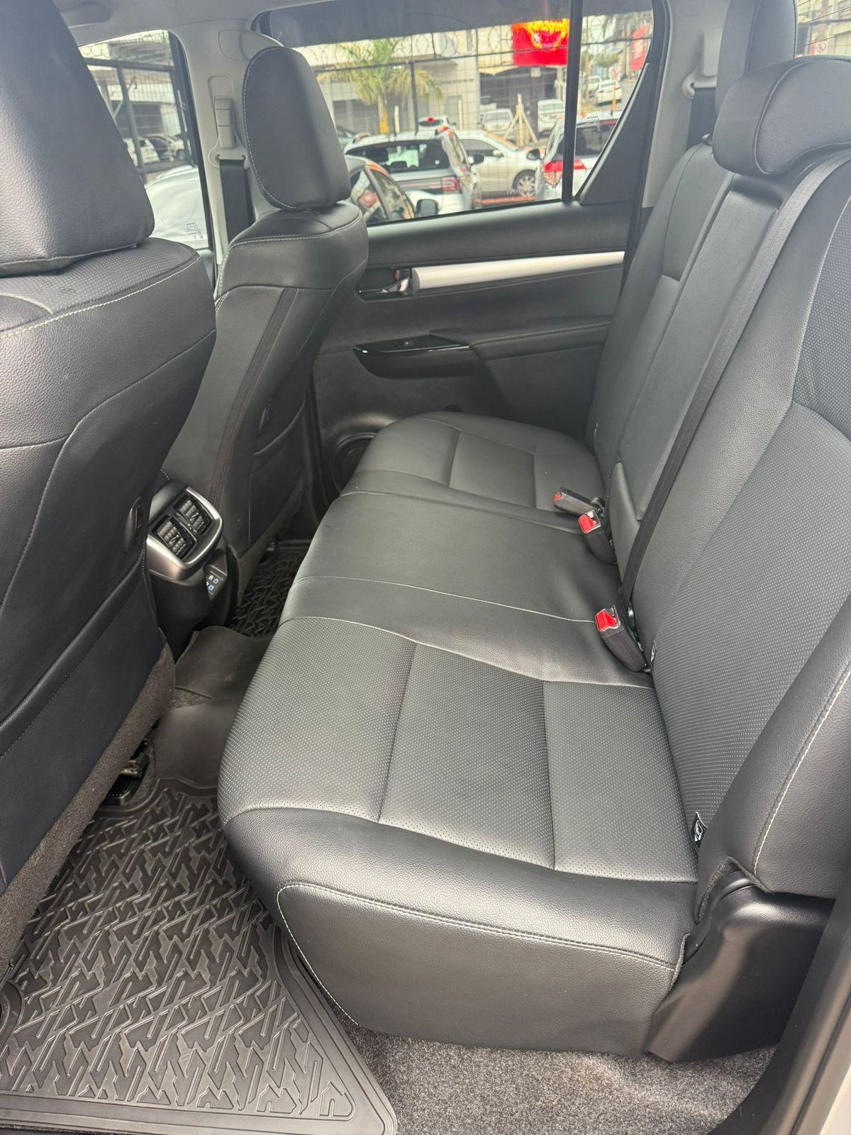 TOYOTA Hilux Caminhonete - Foto