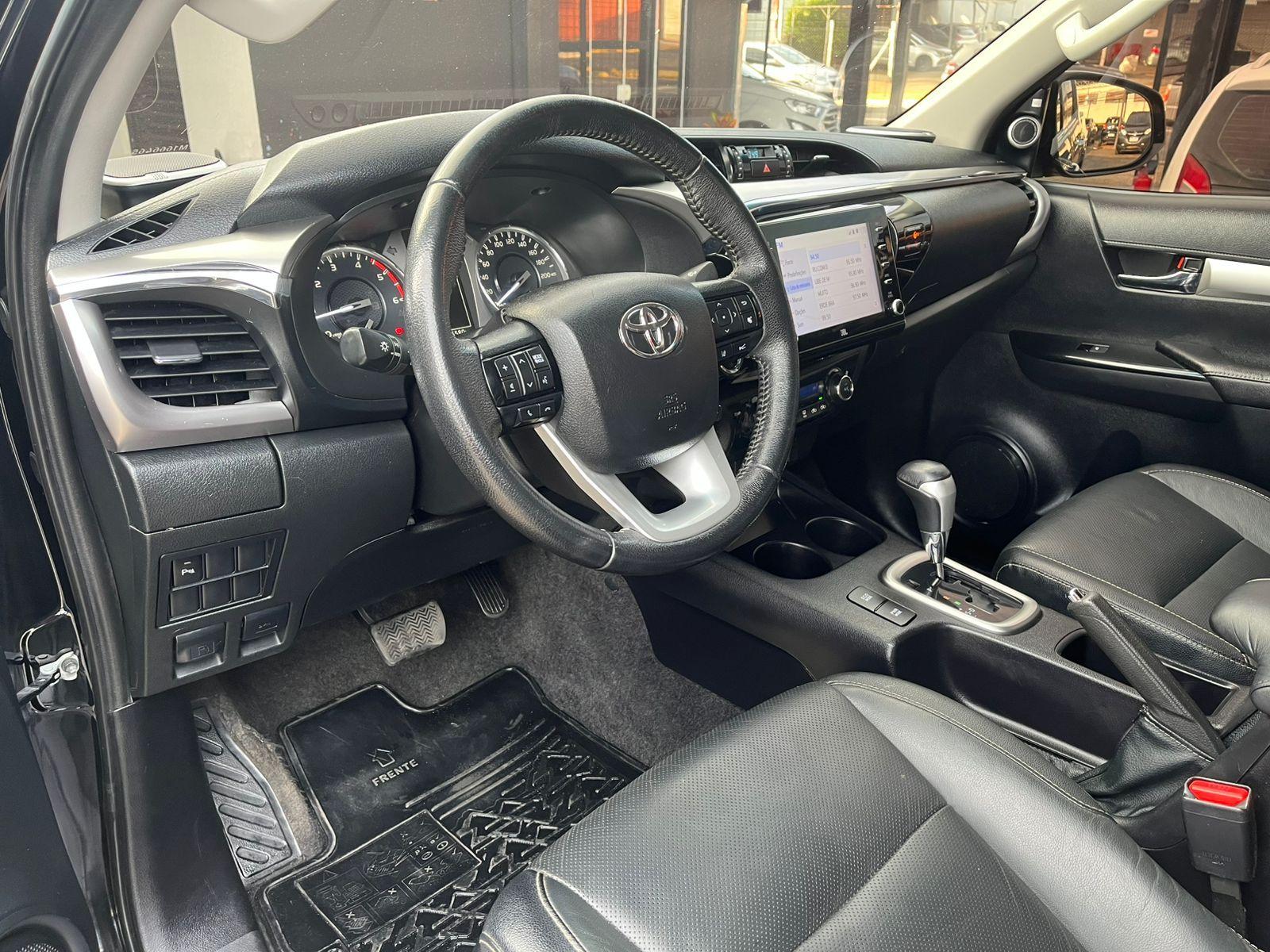 TOYOTA Hilux Caminhonete - Foto