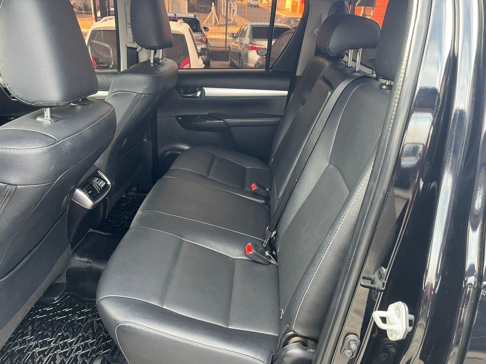 TOYOTA Hilux Caminhonete - Foto