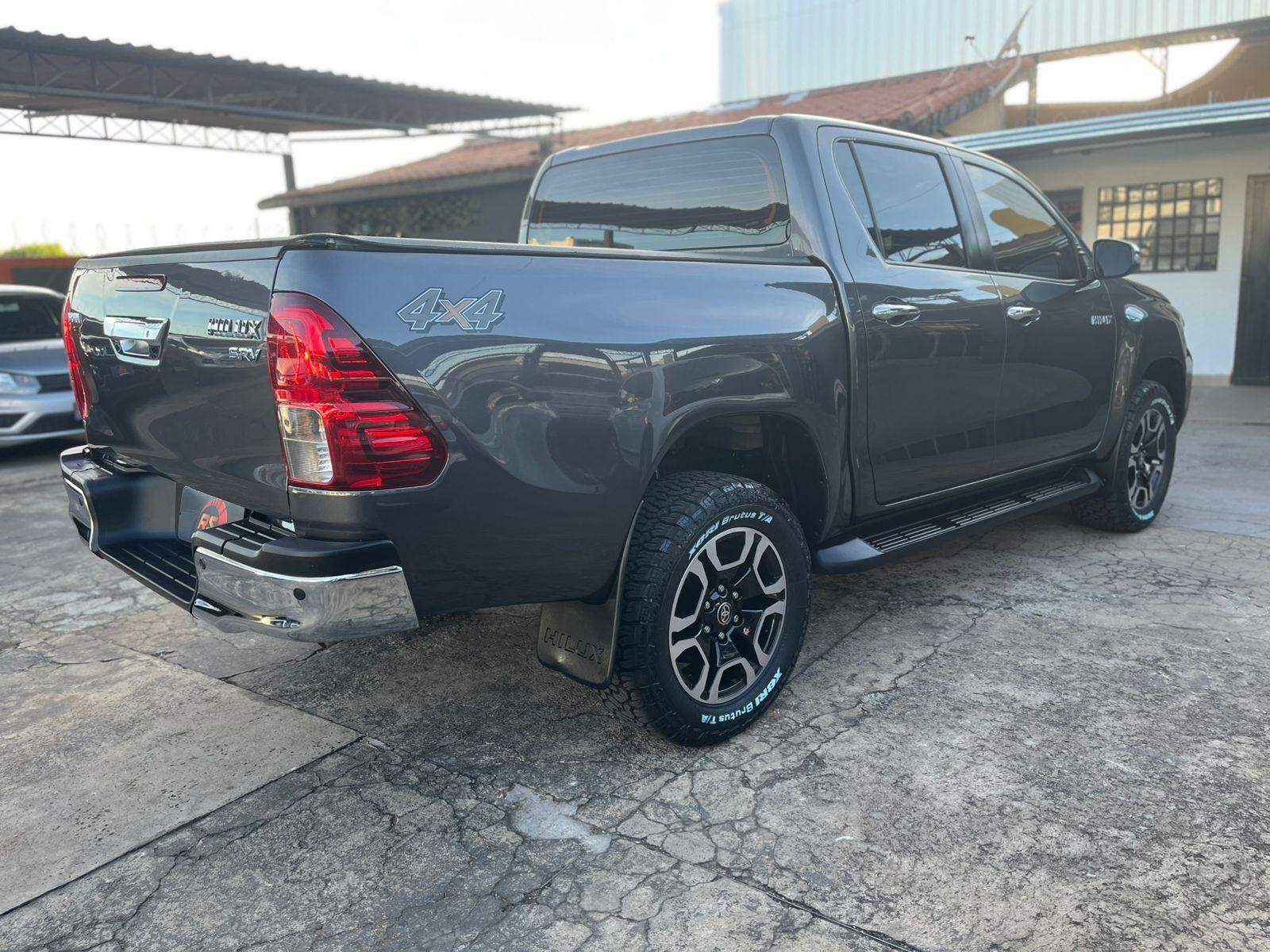 TOYOTA Hilux Caminhonete - Foto