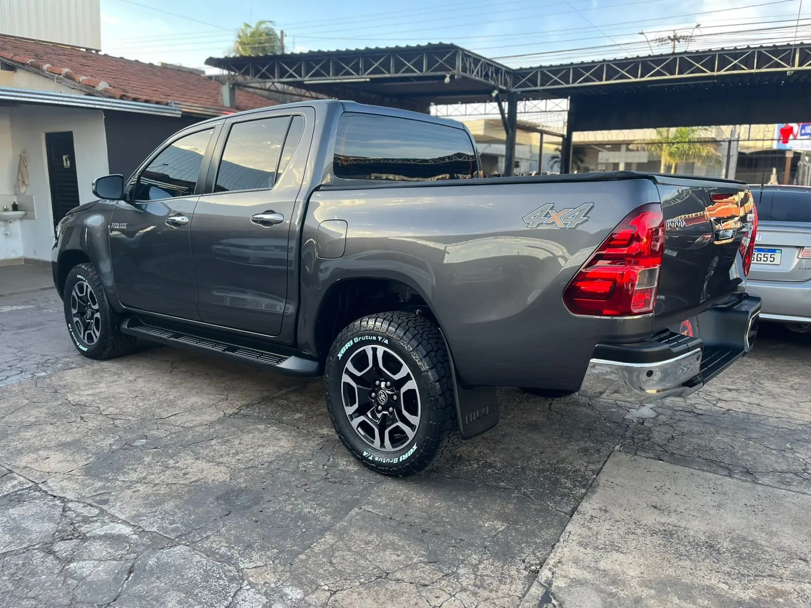 TOYOTA Hilux Caminhonete - Foto