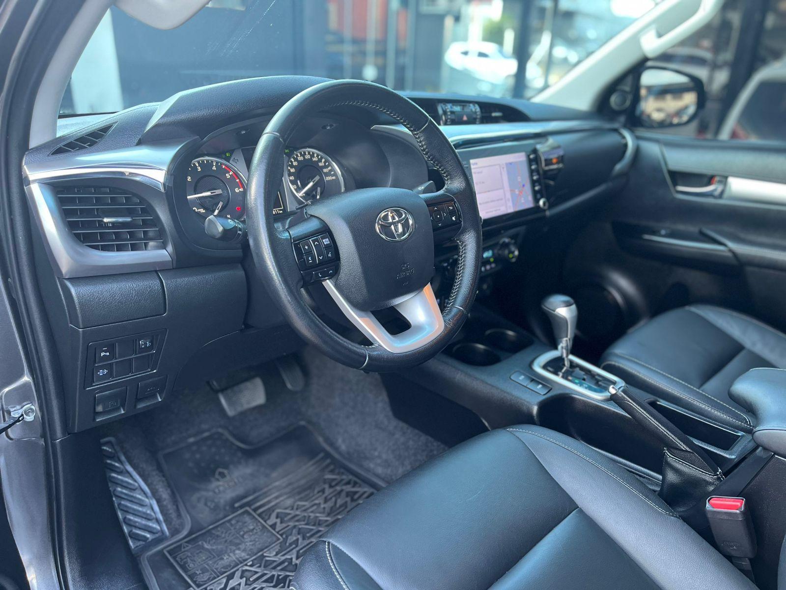TOYOTA Hilux Caminhonete - Foto