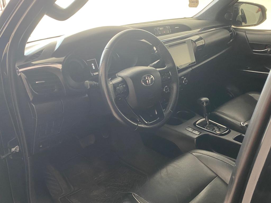 TOYOTA Hilux Caminhonete - Foto