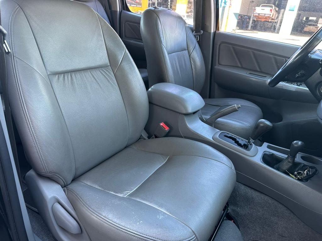 TOYOTA Hilux Caminhonete - Foto