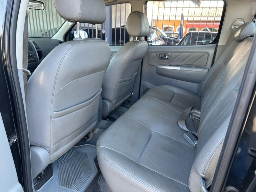 TOYOTA Hilux Caminhonete - Foto