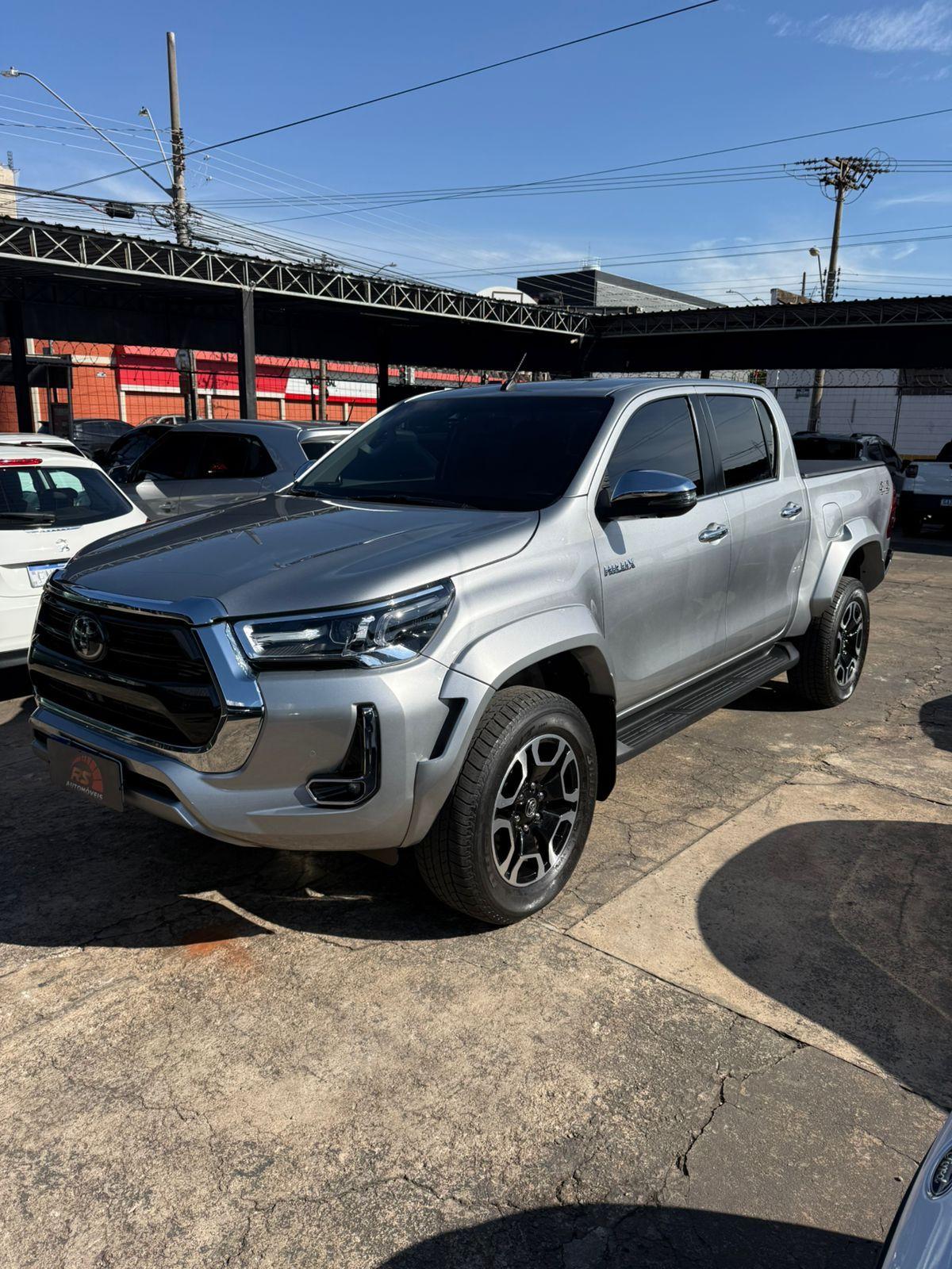TOYOTA Hilux Caminhonete