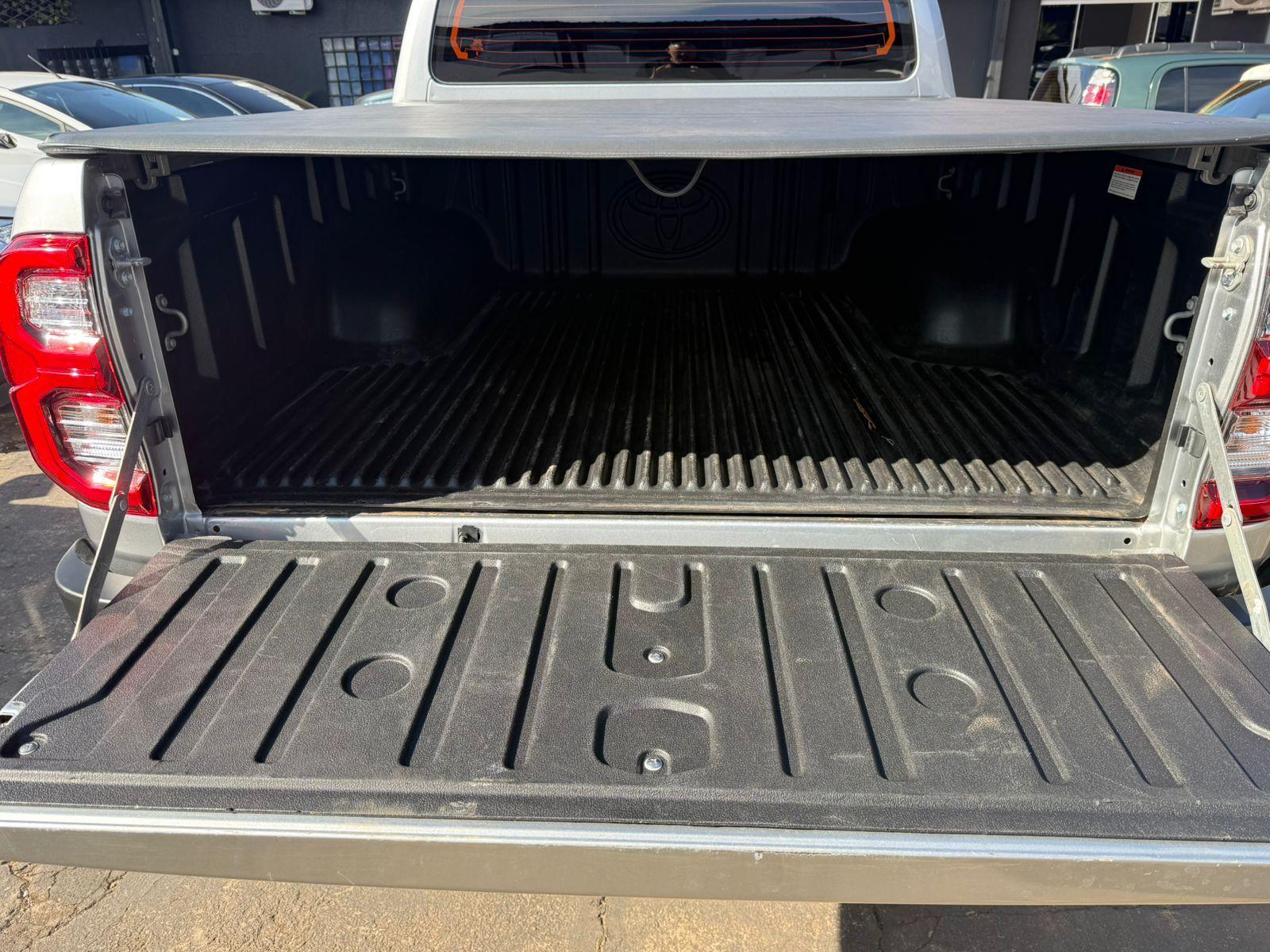 TOYOTA Hilux Caminhonete - Foto