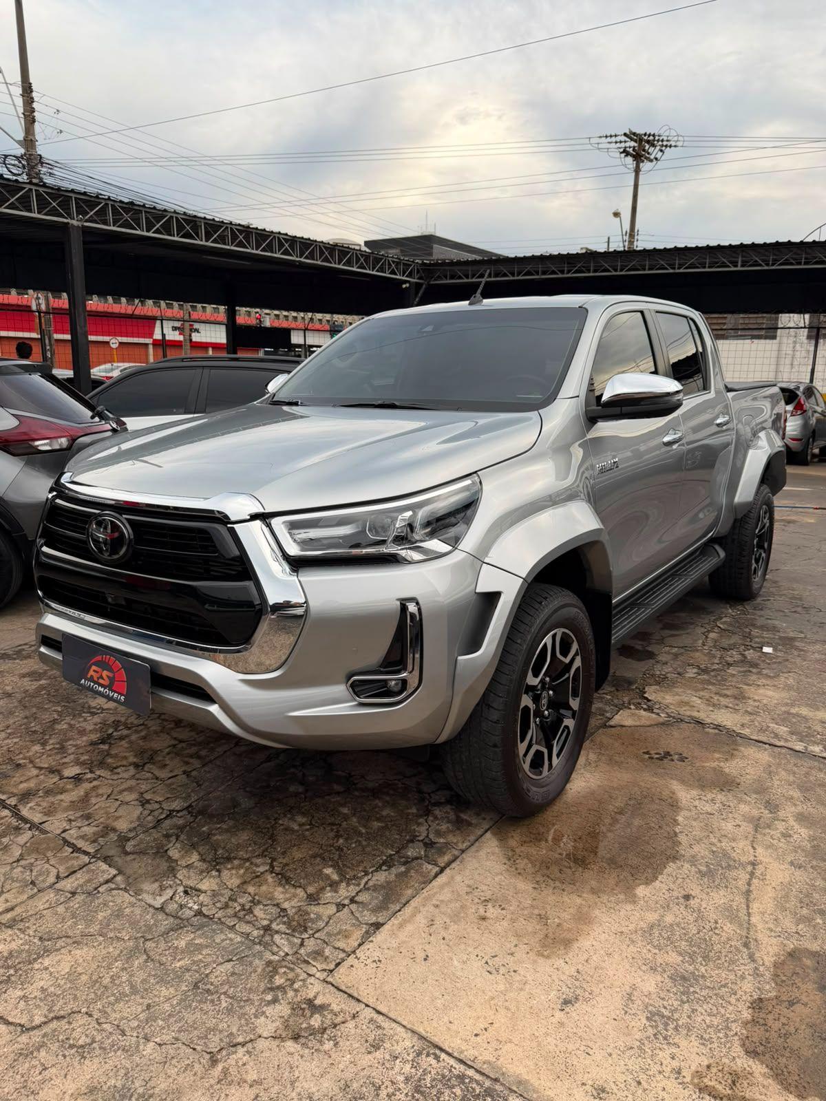 TOYOTA Hilux Caminhonete