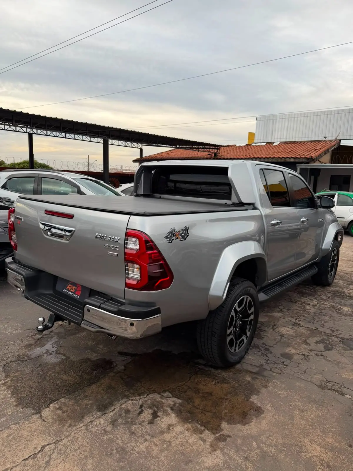 TOYOTA Hilux Caminhonete - Foto