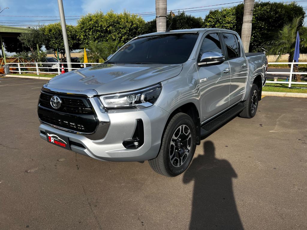 TOYOTA Hilux Caminhonete