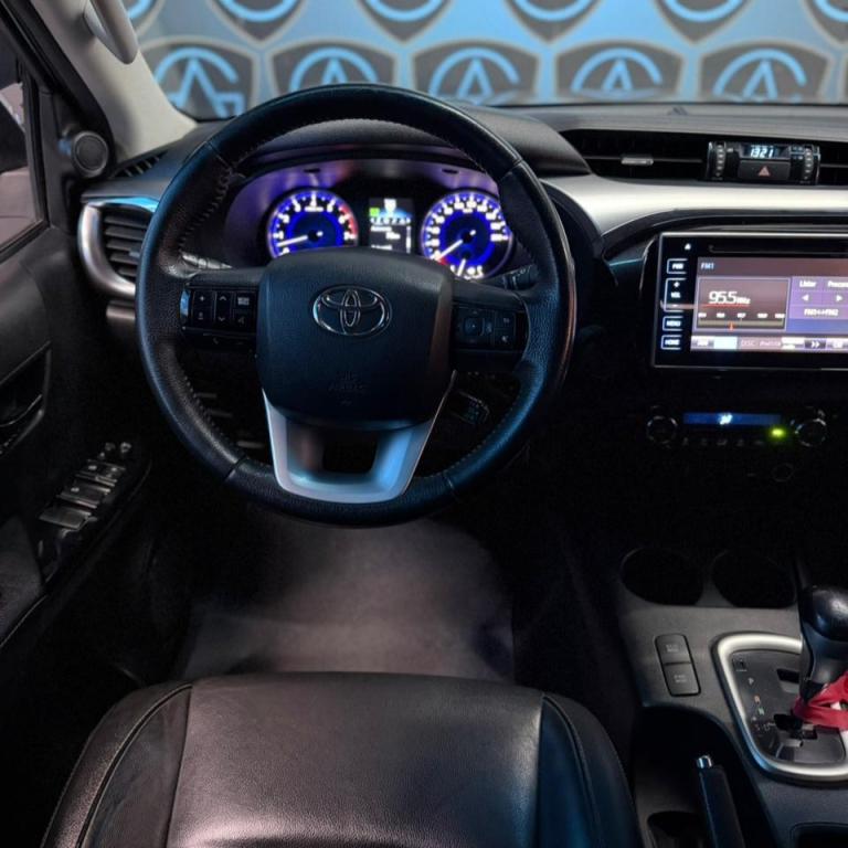 TOYOTA Hilux Caminhonete - Foto