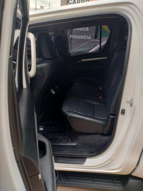 TOYOTA Hilux Caminhonete - Foto