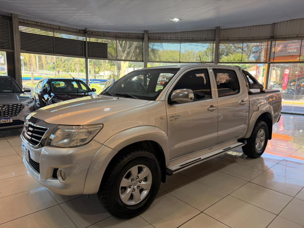 TOYOTA Hilux Caminhonete - Foto