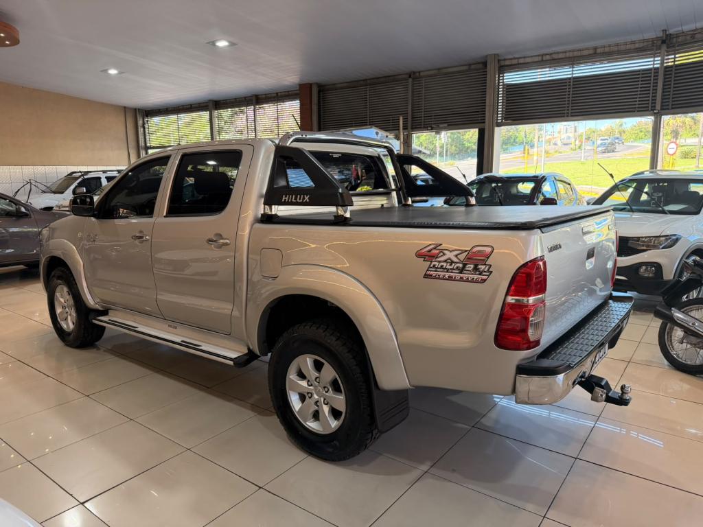 TOYOTA Hilux Caminhonete - Foto
