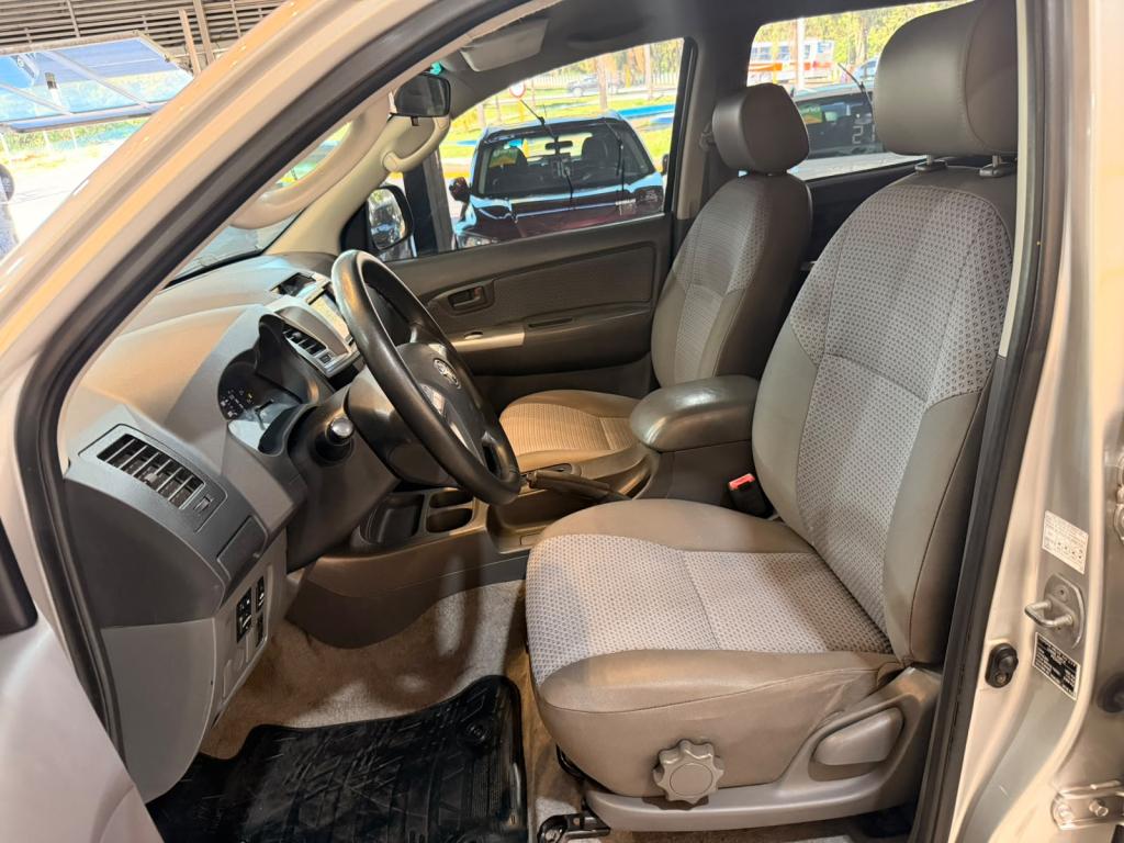 TOYOTA Hilux Caminhonete - Foto