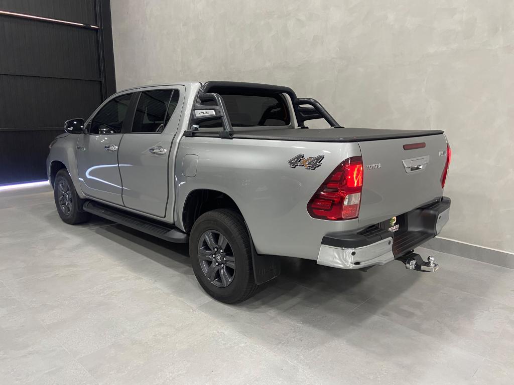 TOYOTA Hilux Caminhonete - Foto