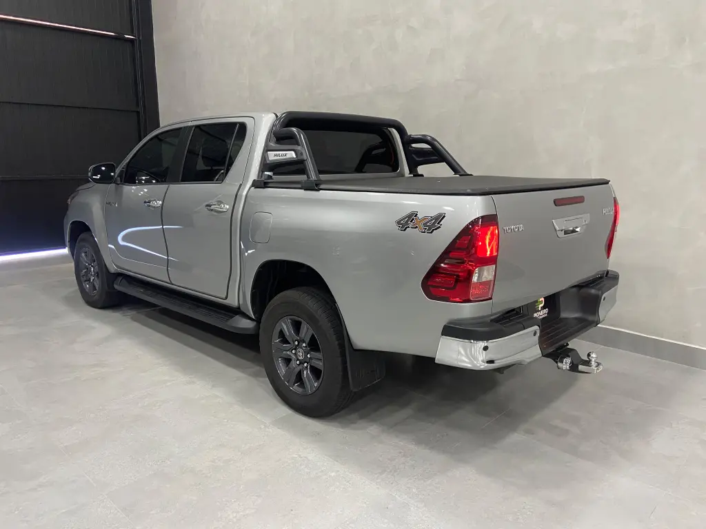 TOYOTA Hilux Caminhonete - Foto