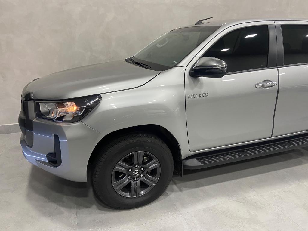 TOYOTA Hilux Caminhonete - Foto