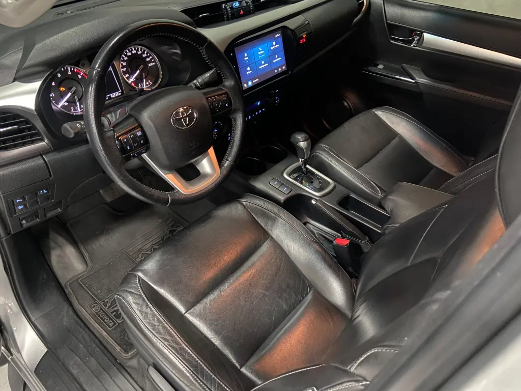 TOYOTA Hilux Caminhonete - Foto