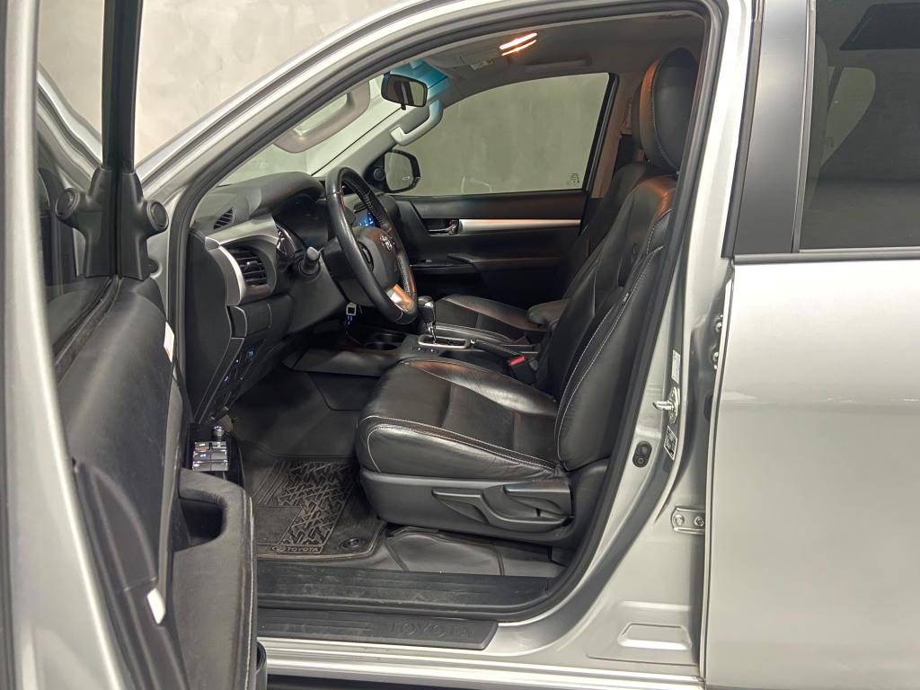 TOYOTA Hilux Caminhonete - Foto