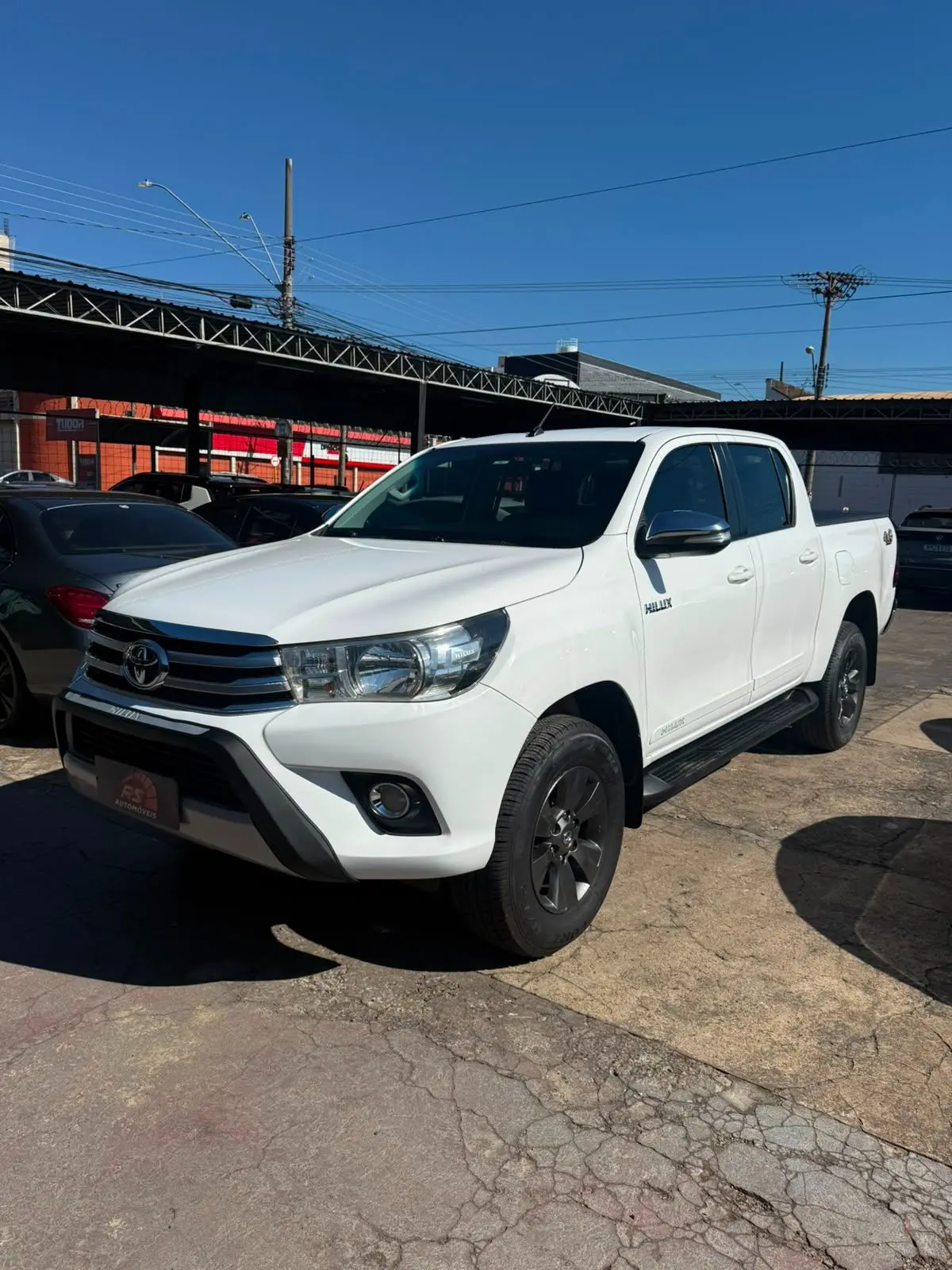 TOYOTA Hilux Caminhonete