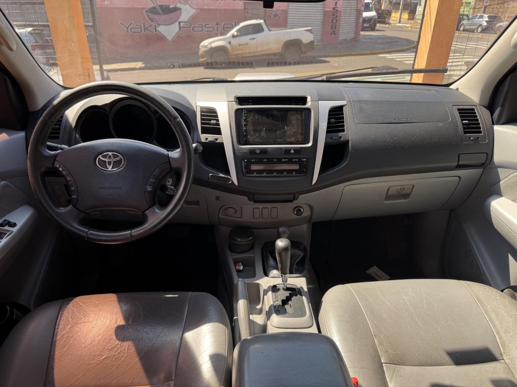 TOYOTA Hilux Caminhonete - Foto