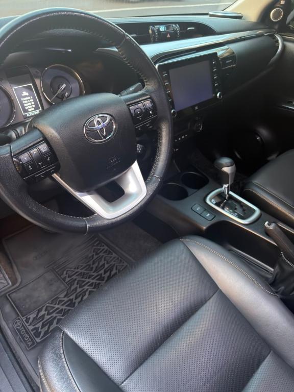 TOYOTA Hilux Caminhonete - Foto