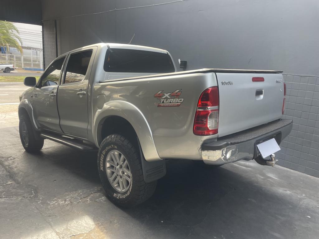 TOYOTA Hilux Caminhonete - Foto
