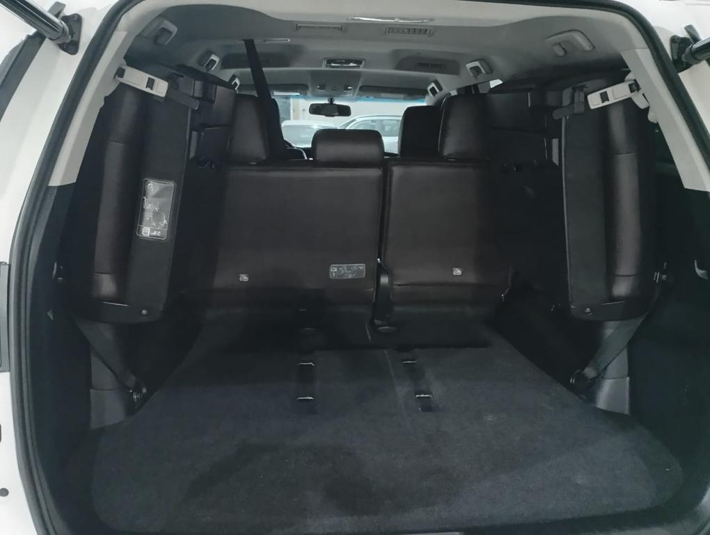 TOYOTA Hilux SW4 - Foto