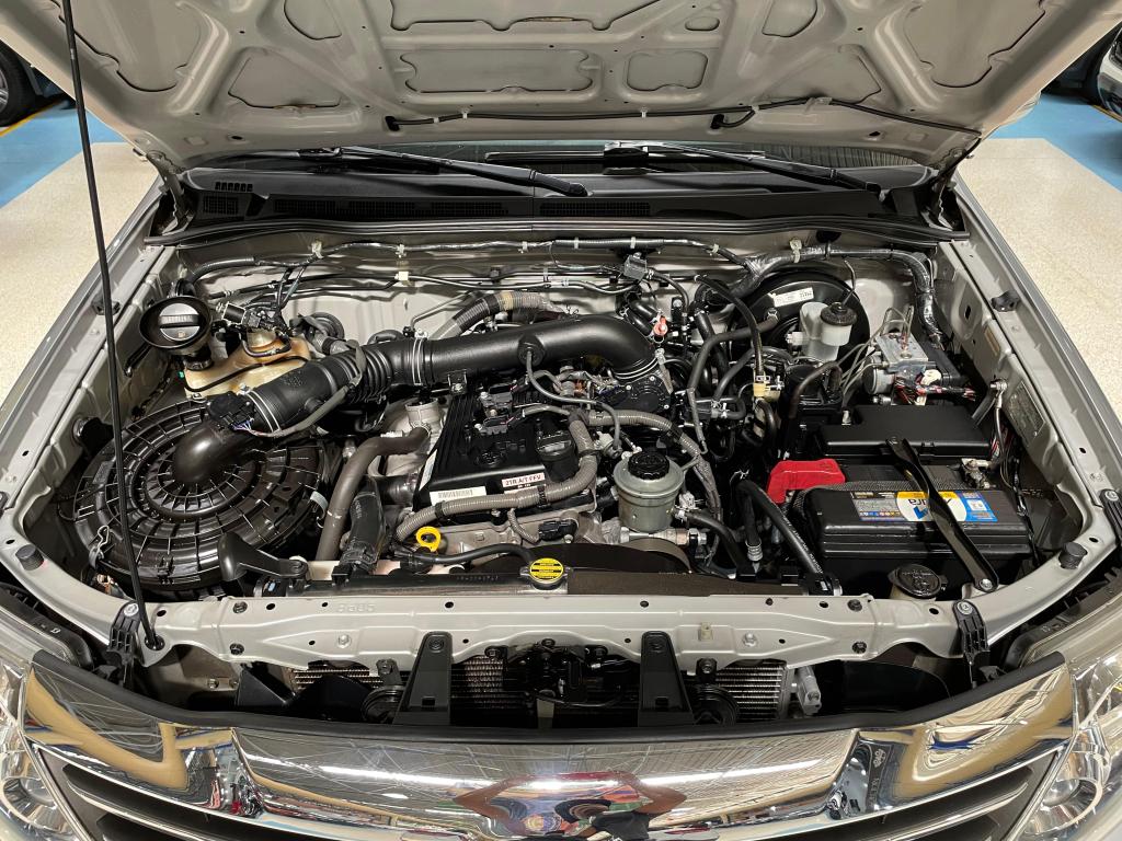TOYOTA Hilux SW4 - Foto