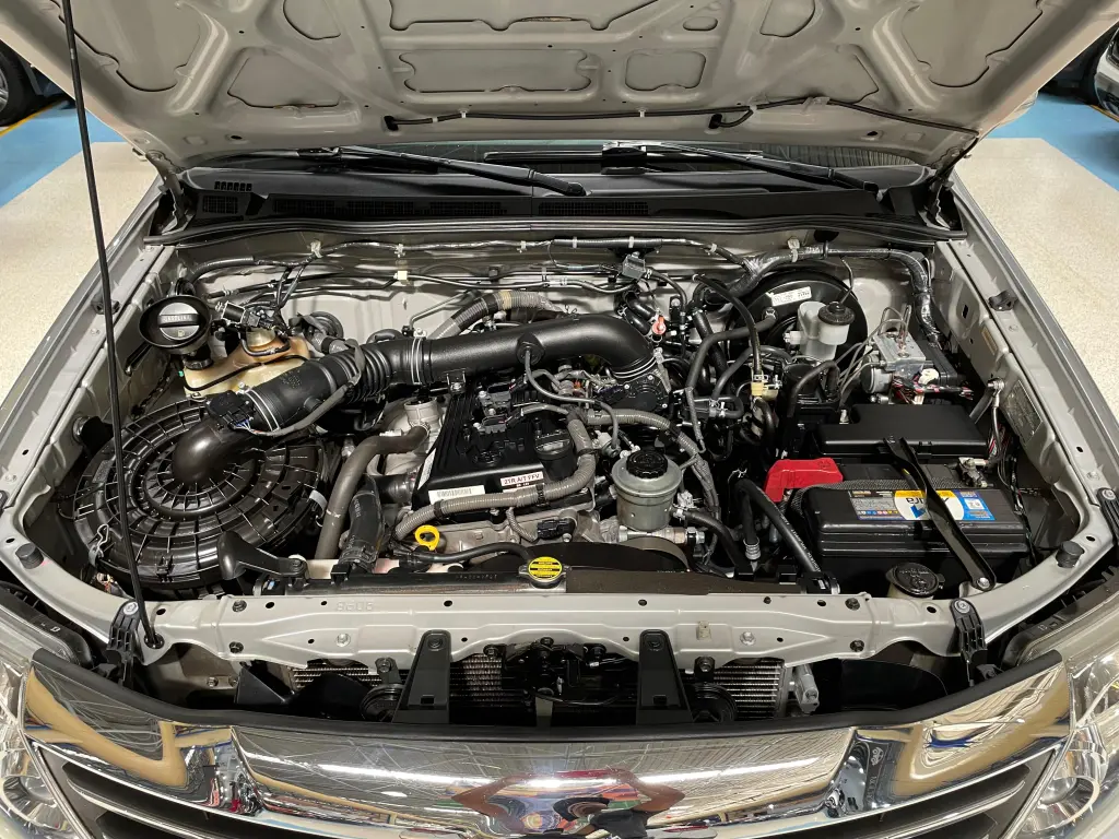TOYOTA Hilux SW4 - Foto
