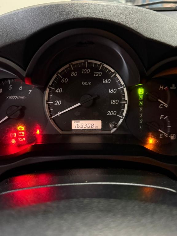 TOYOTA Hilux SW4 - Foto