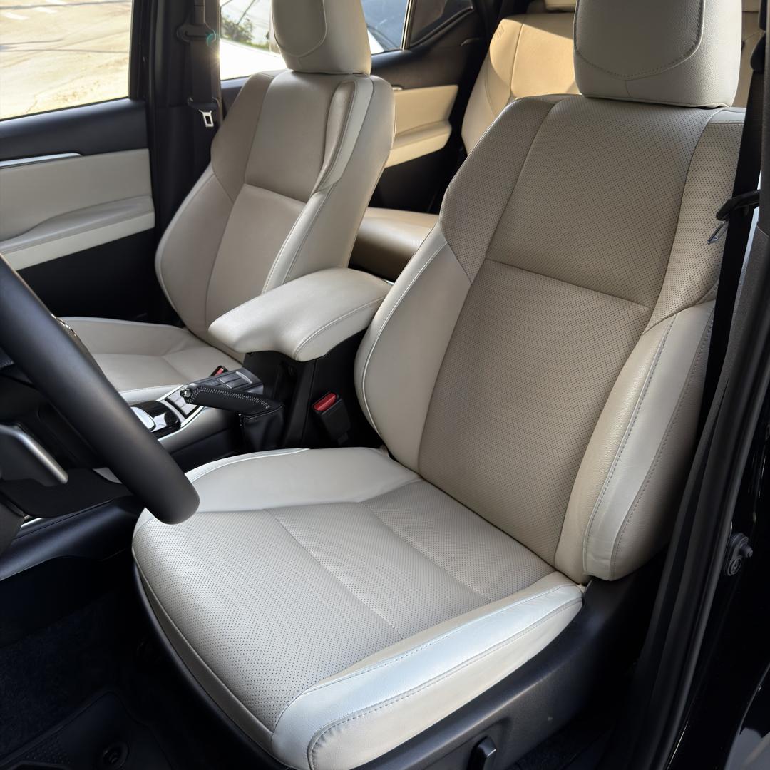 TOYOTA Hilux SW4 - Foto