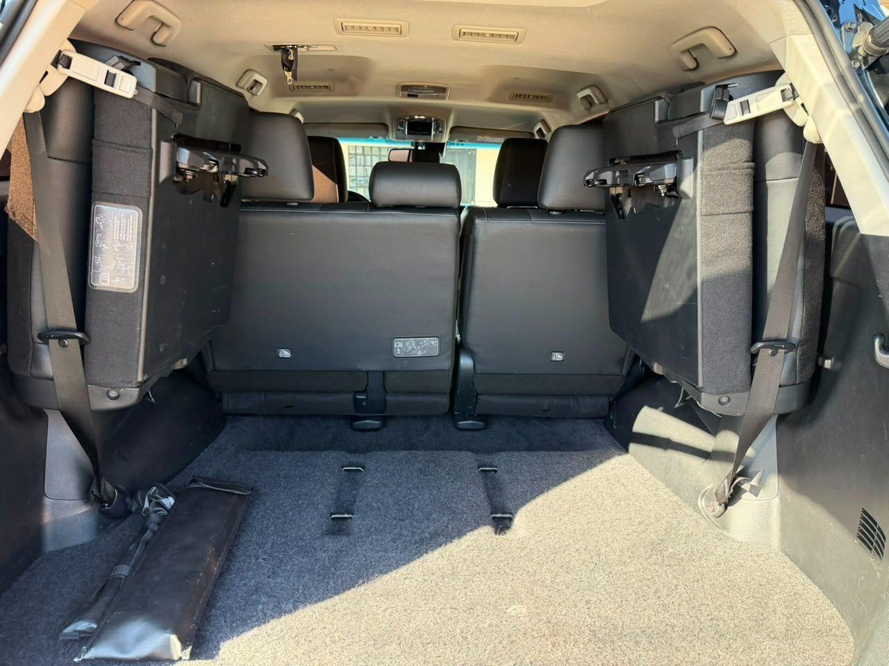 TOYOTA Hilux SW4 - Foto