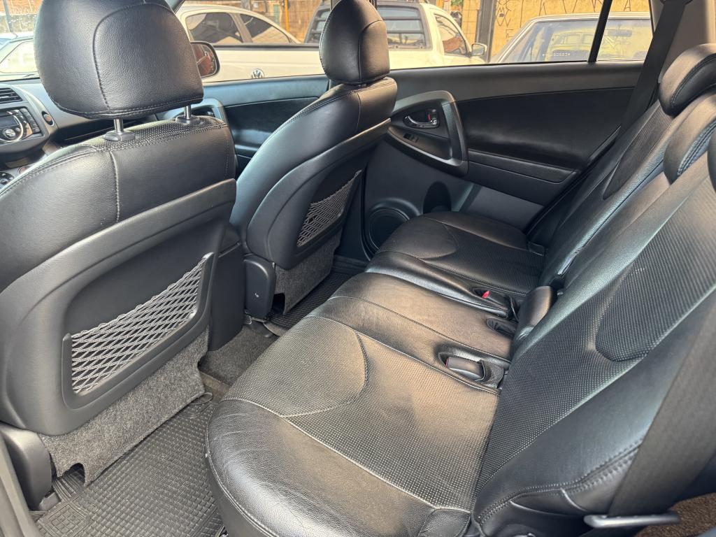 TOYOTA RAV 4 - Foto