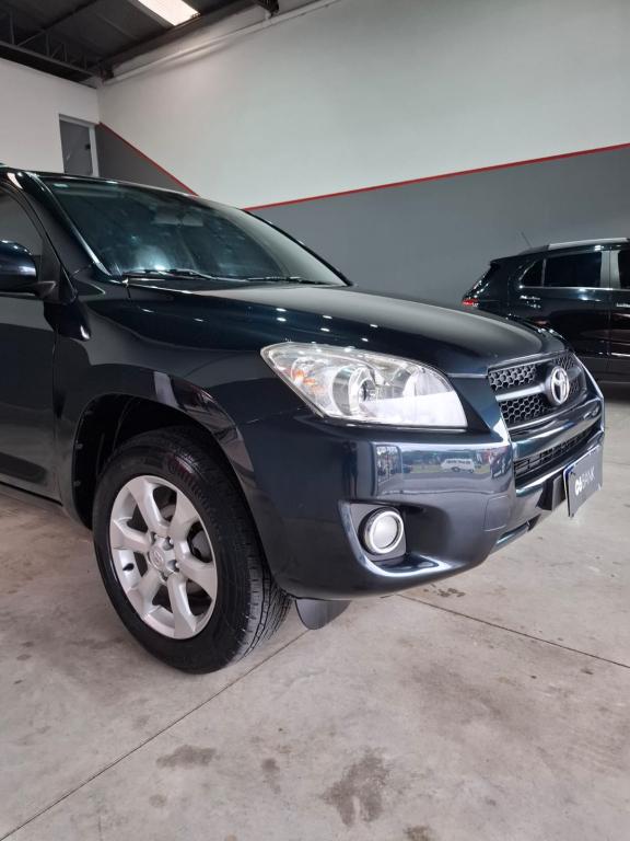TOYOTA RAV 4 - Foto