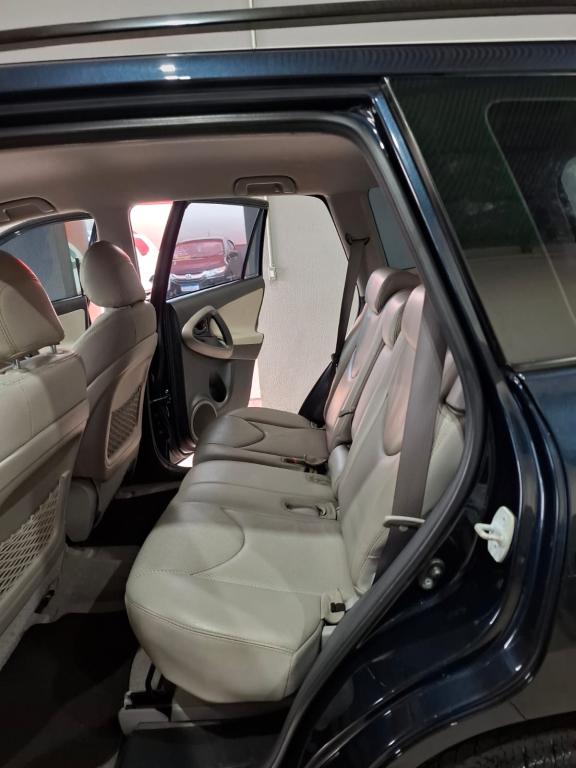 TOYOTA RAV 4 - Foto