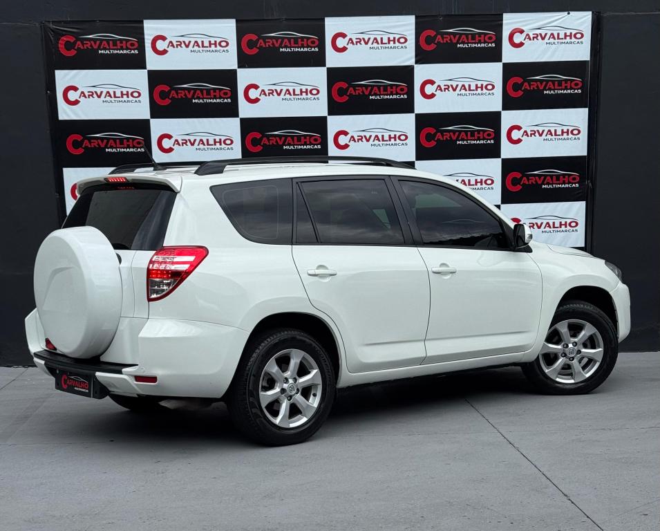 TOYOTA RAV 4 - Foto
