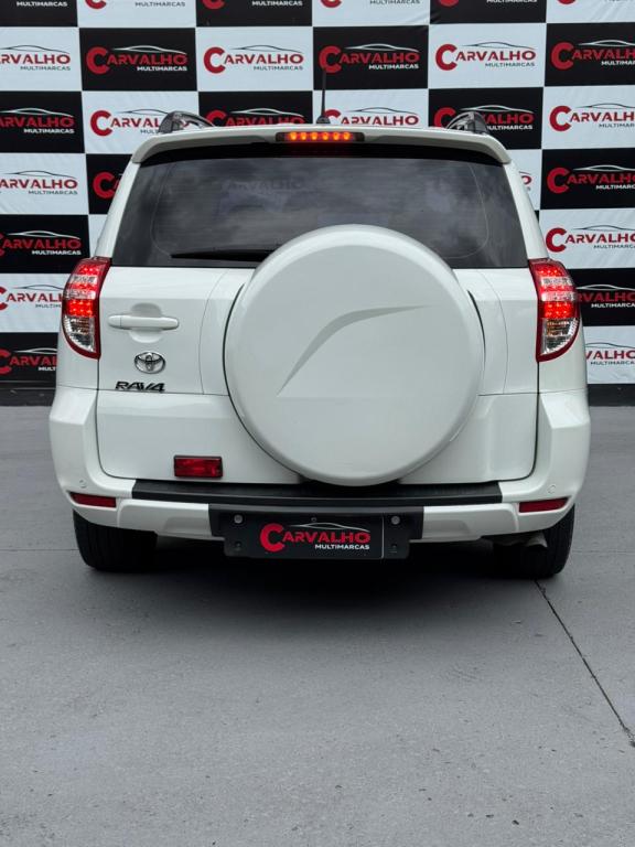 TOYOTA RAV 4 - Foto