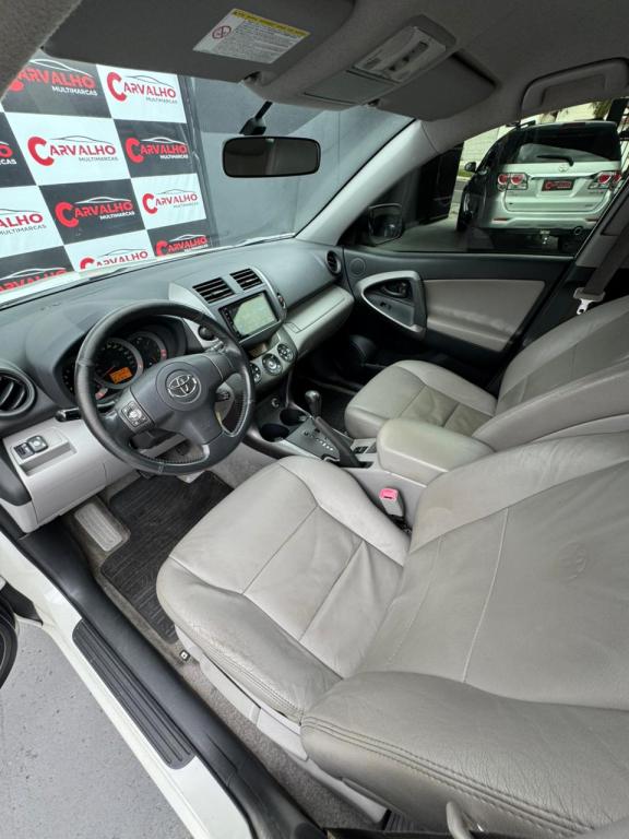 TOYOTA RAV 4 - Foto