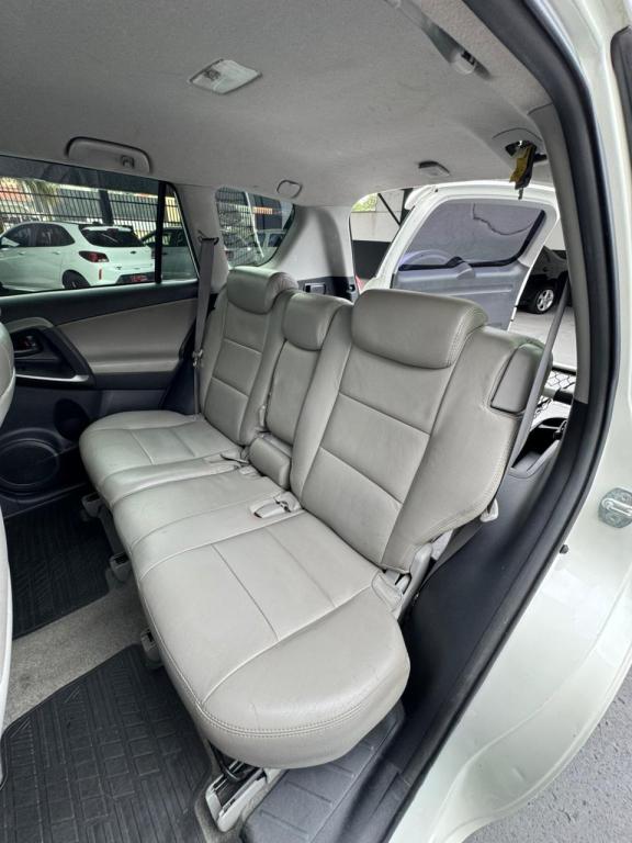 TOYOTA RAV 4 - Foto