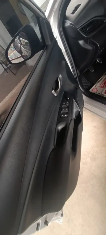 TOYOTA Yaris Hatch - Foto