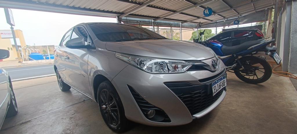 TOYOTA Yaris Hatch - Foto