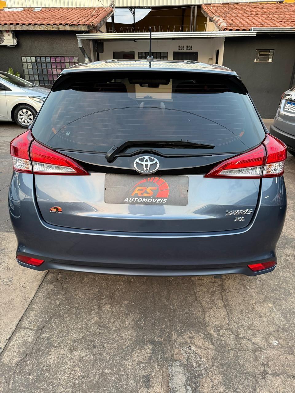 TOYOTA Yaris Hatch - Foto