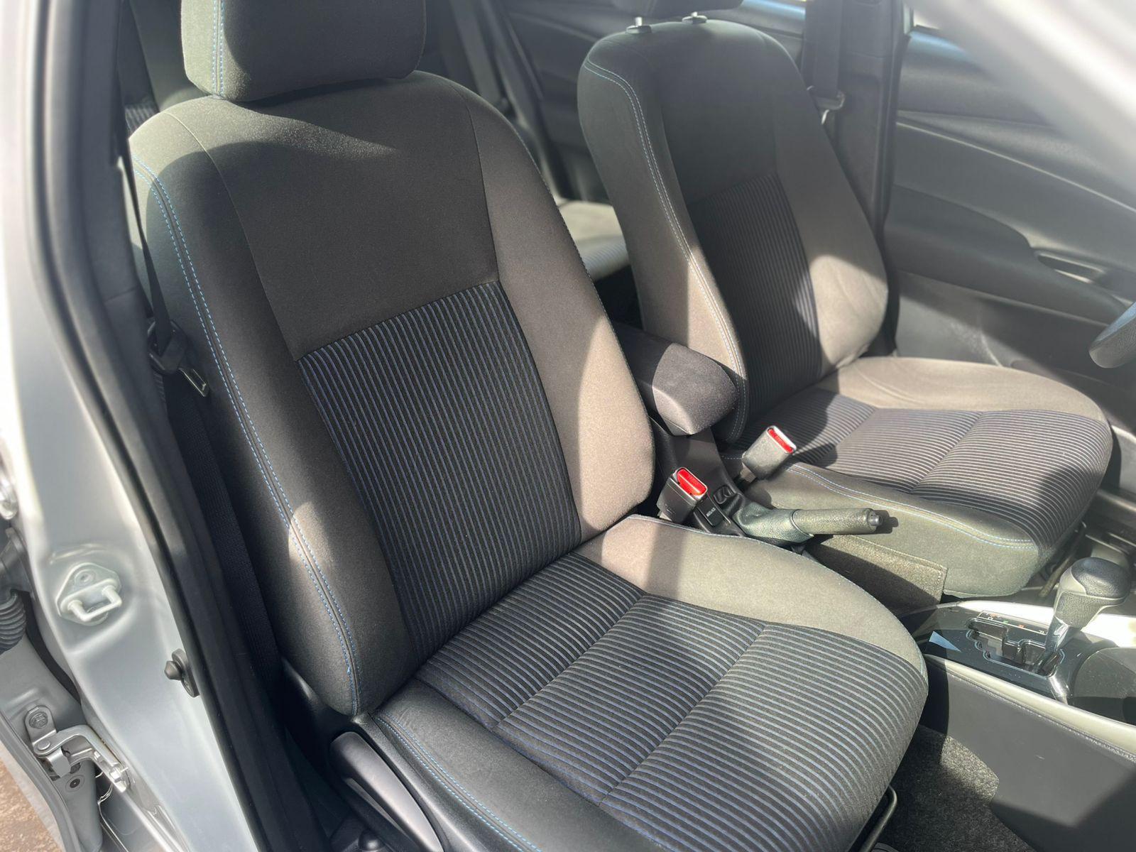 TOYOTA Yaris Hatch - Foto