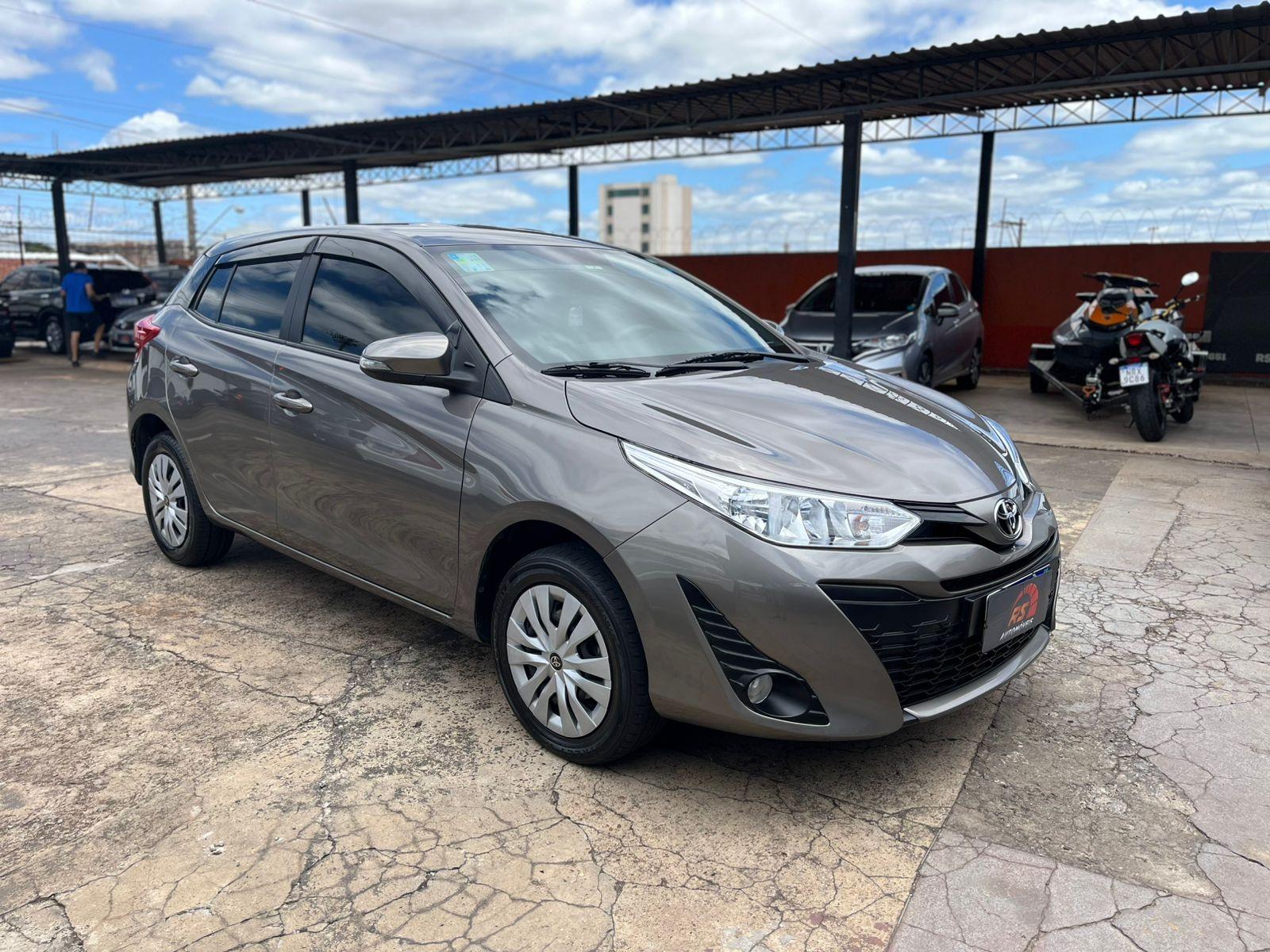 TOYOTA Yaris Hatch - Foto