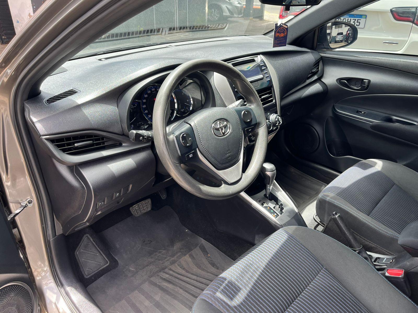 TOYOTA Yaris Hatch - Foto