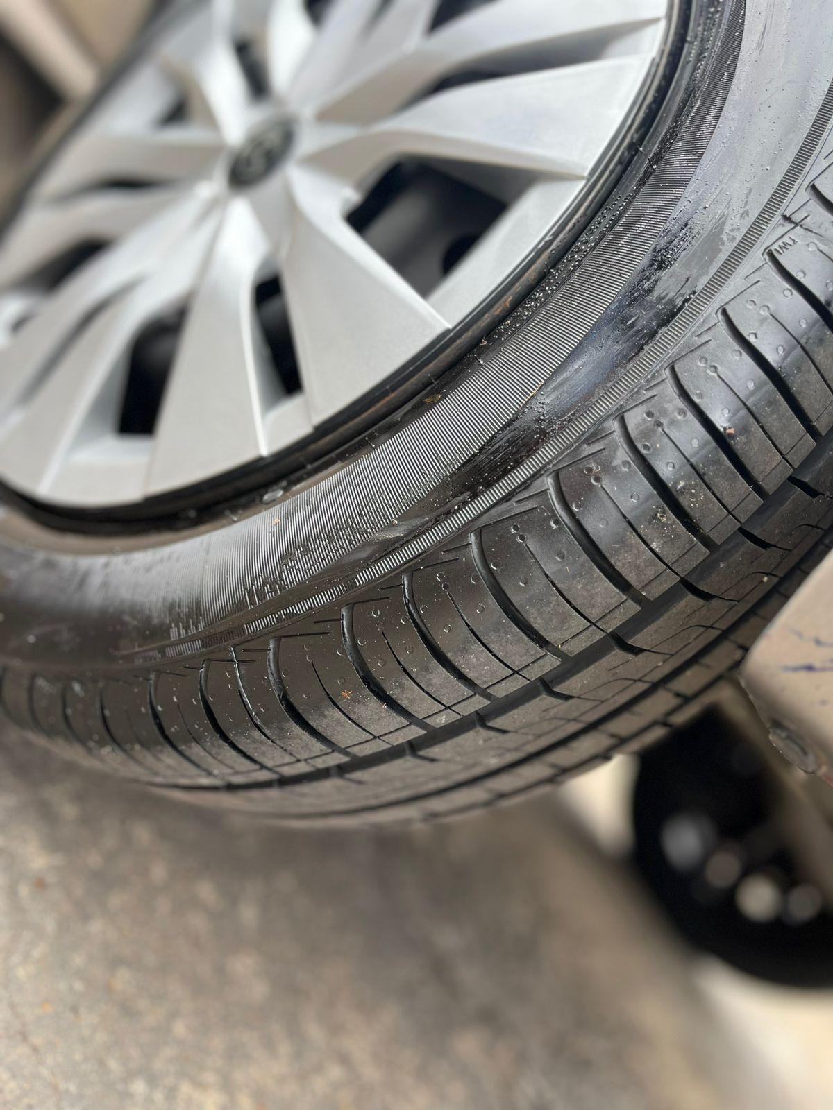 TOYOTA Yaris Hatch - Foto